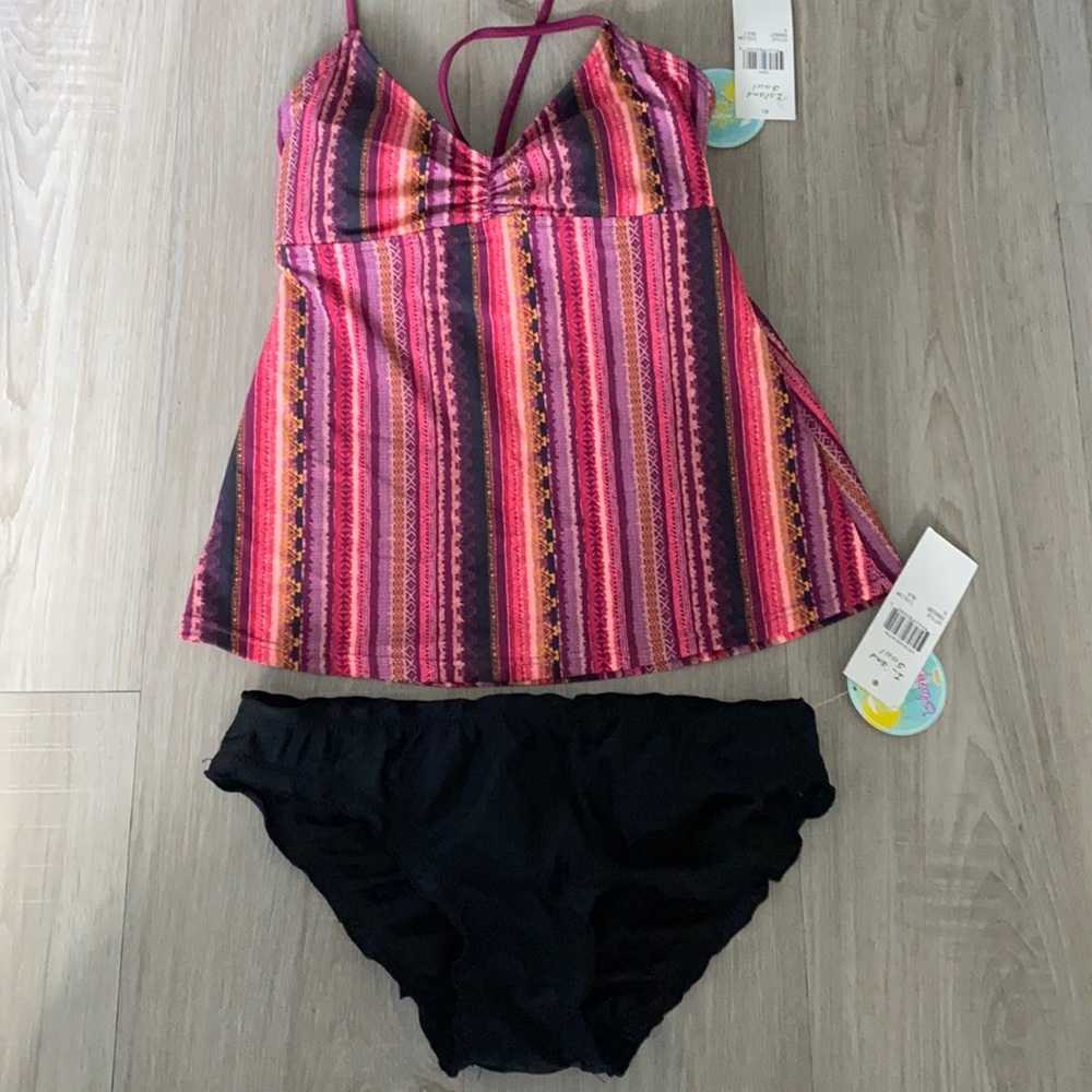 Size small island soul bathing suit